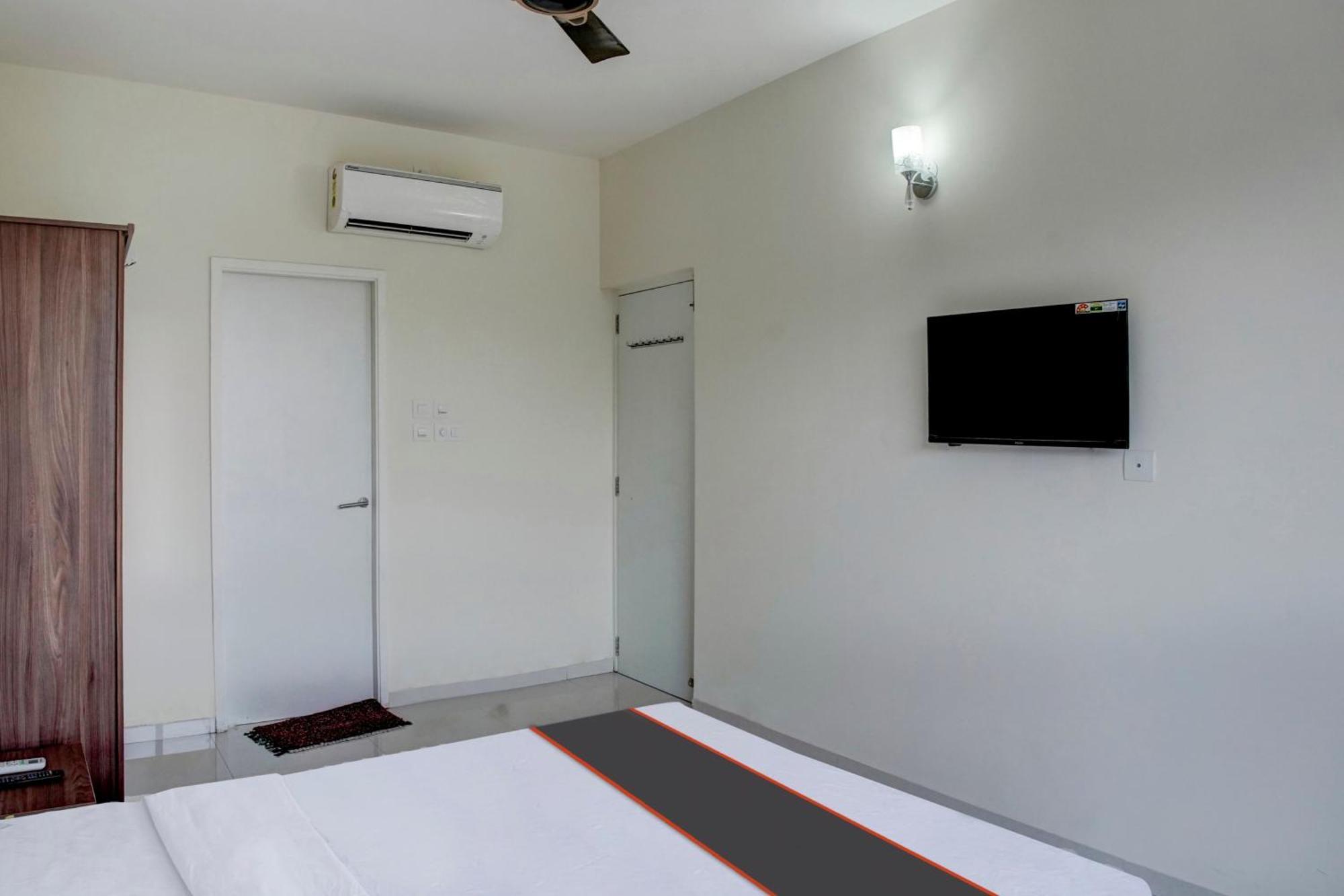 Flagship Santoshi Holiday Home Dabolim Ngoại thất bức ảnh