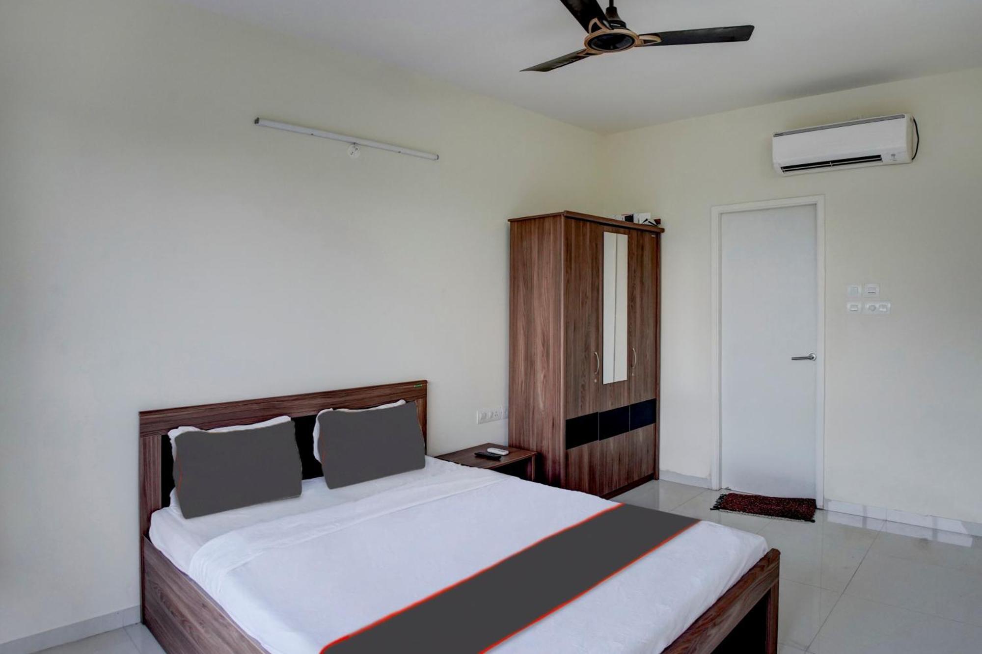 Flagship Santoshi Holiday Home Dabolim Ngoại thất bức ảnh